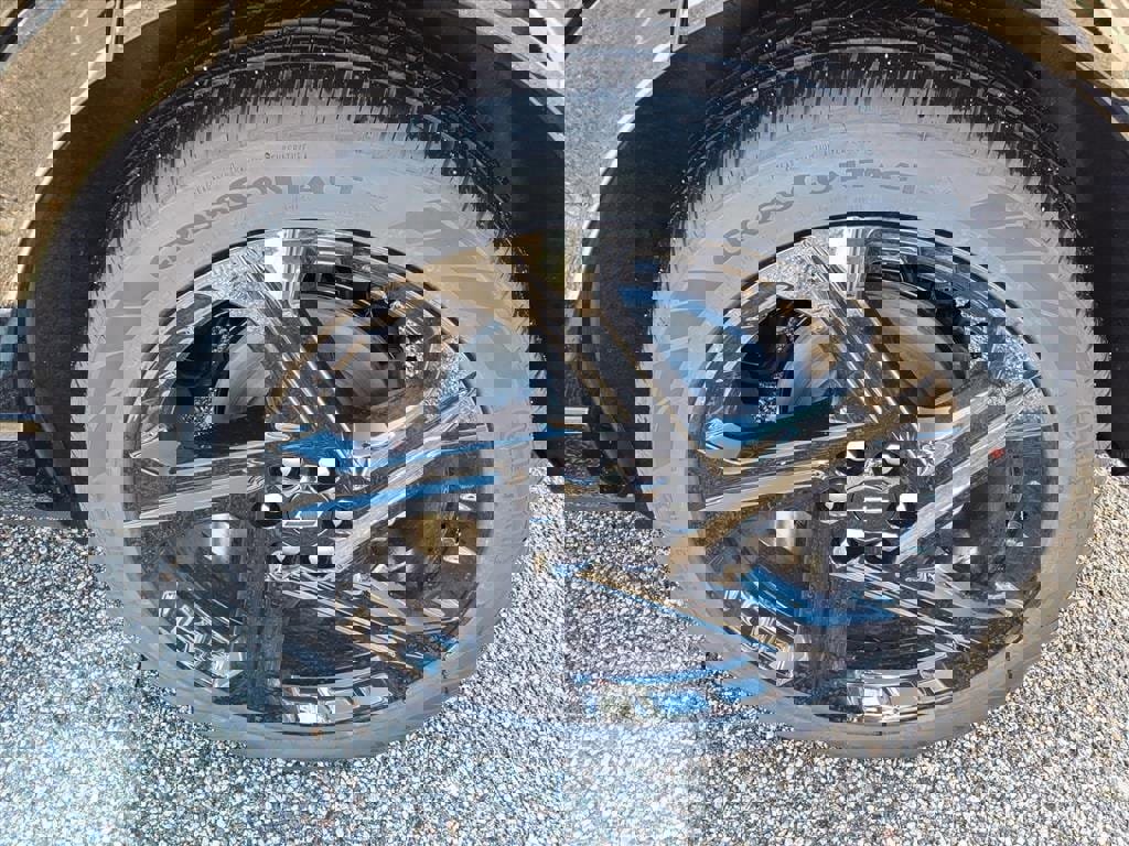 New 2026 Chevrolet Equinox EV RS image 9