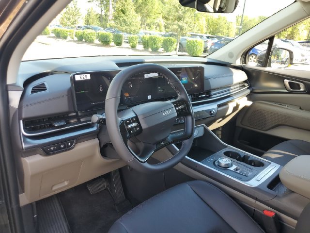 New 2027 Kia Carnival LXS FWD image 24
