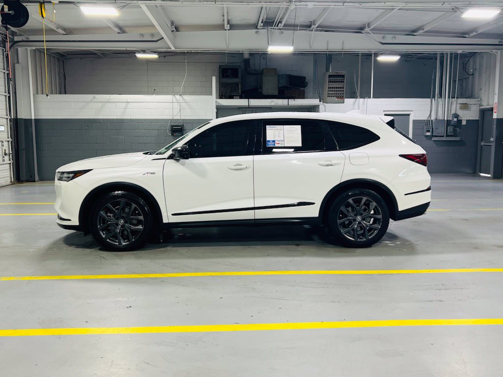 Used 2022 Acura MDX A-Spec AWD/4WD image 16