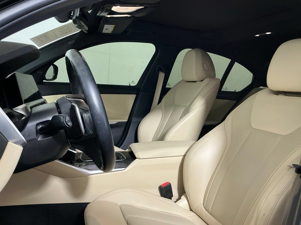 Used 2022 BMW 330i Sedan w/ Convenience Package RWD image 22