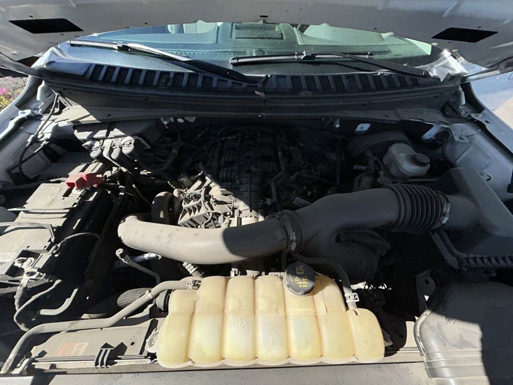 Used 2021 Ford Expedition Limited image 11