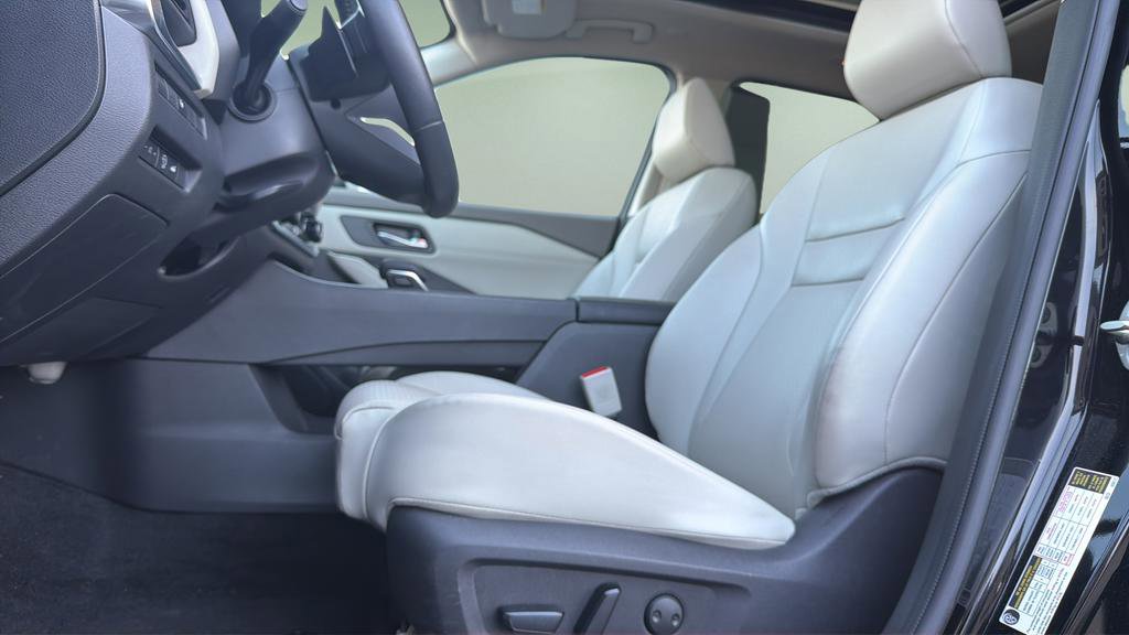 Certified 2023 Nissan Rogue SV w/ SV Premium B Package image 25