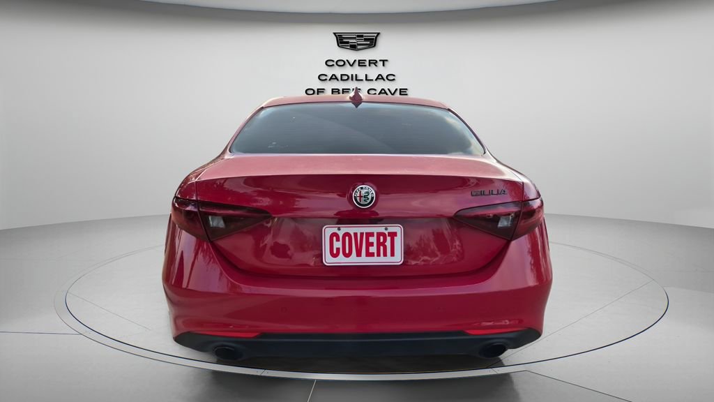 Used 2019 Alfa Romeo Giulia w/ Nero Edizione image 8