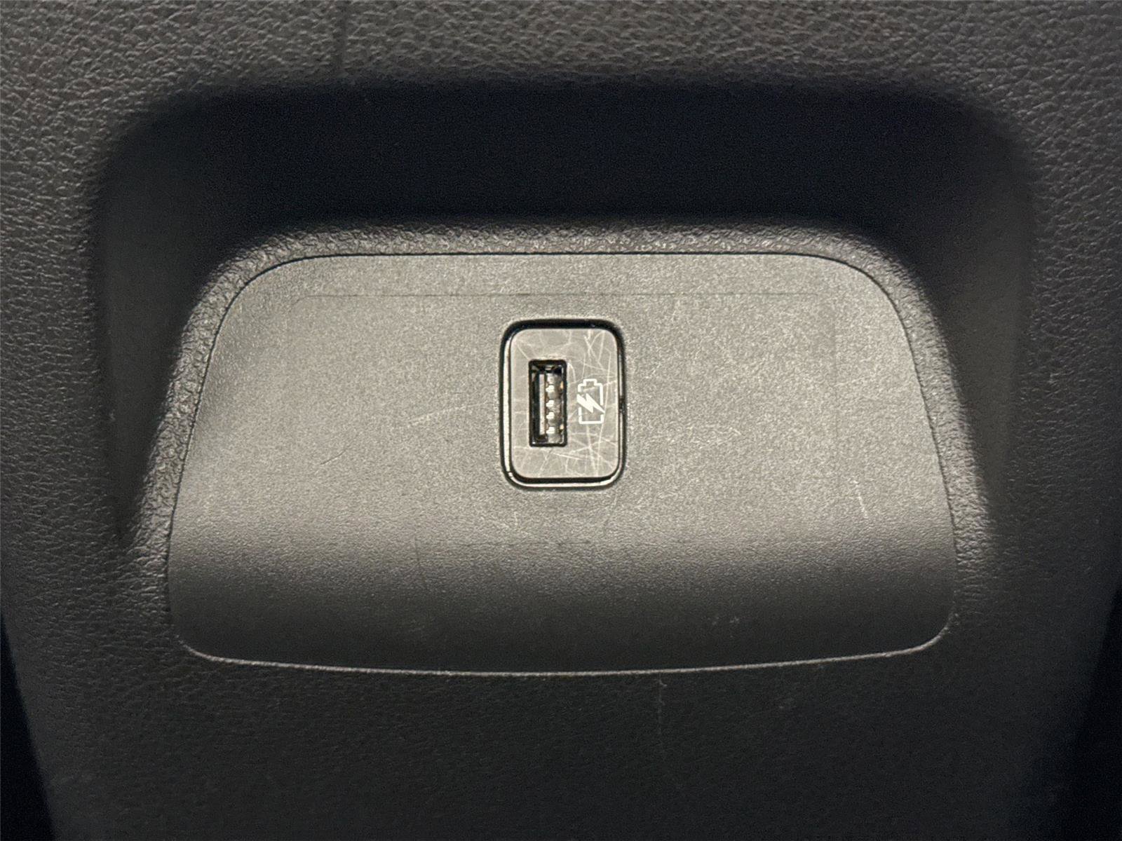 Used 2024 Nissan Sentra SV FWD image 31