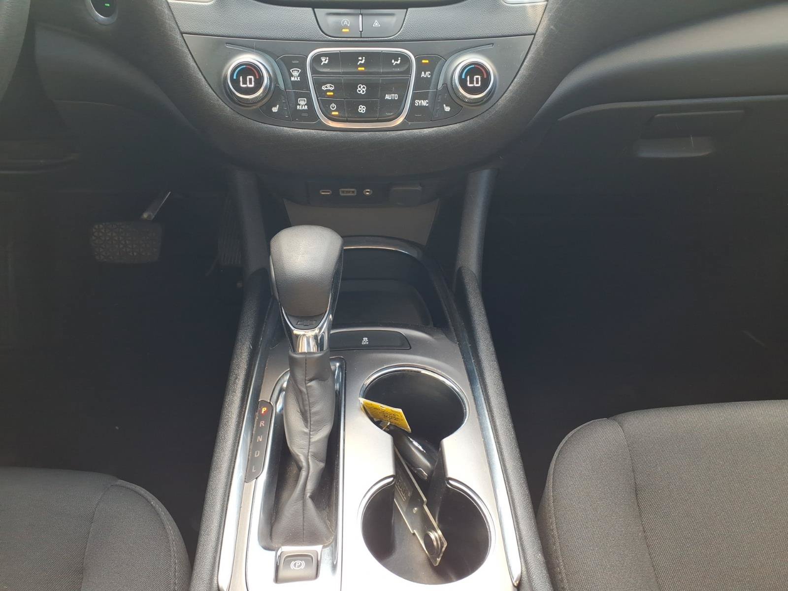 Used 2023 Chevrolet Malibu LT FWD image 19