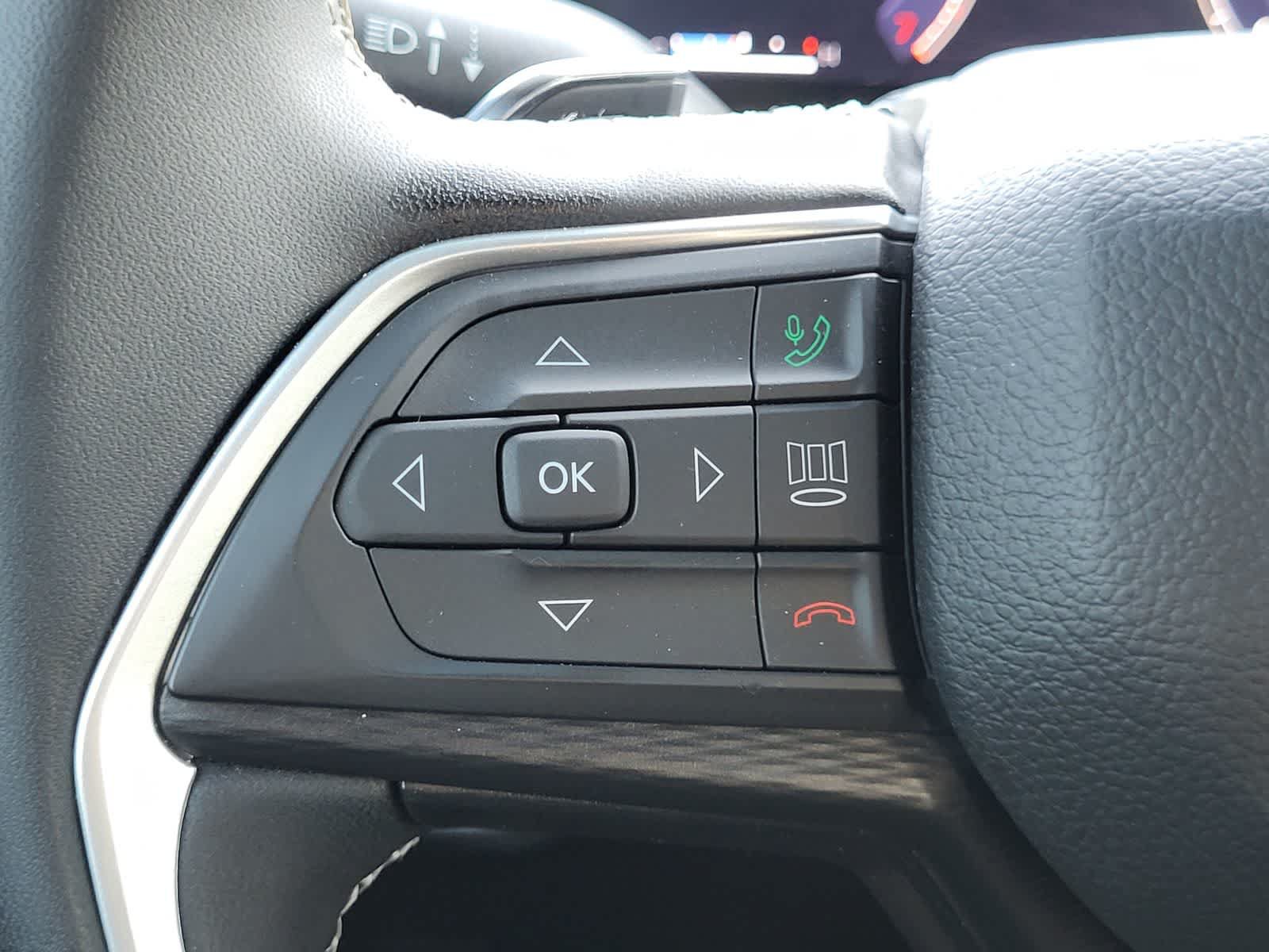 Used 2024 Jeep Grand Cherokee Laredo X AWD/4WD image 20