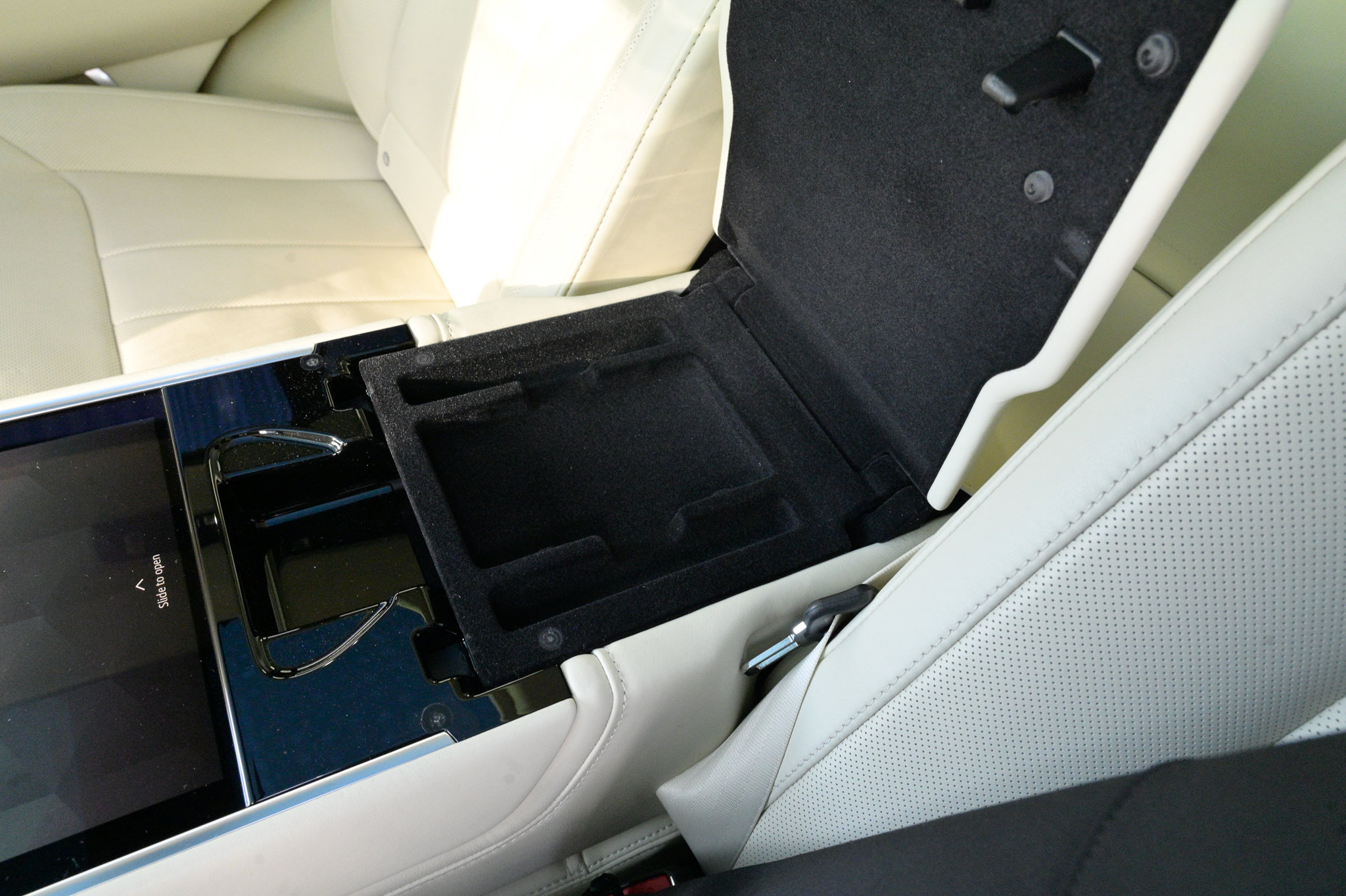 Used 2023 Land Rover Range Rover Autobiography image 41