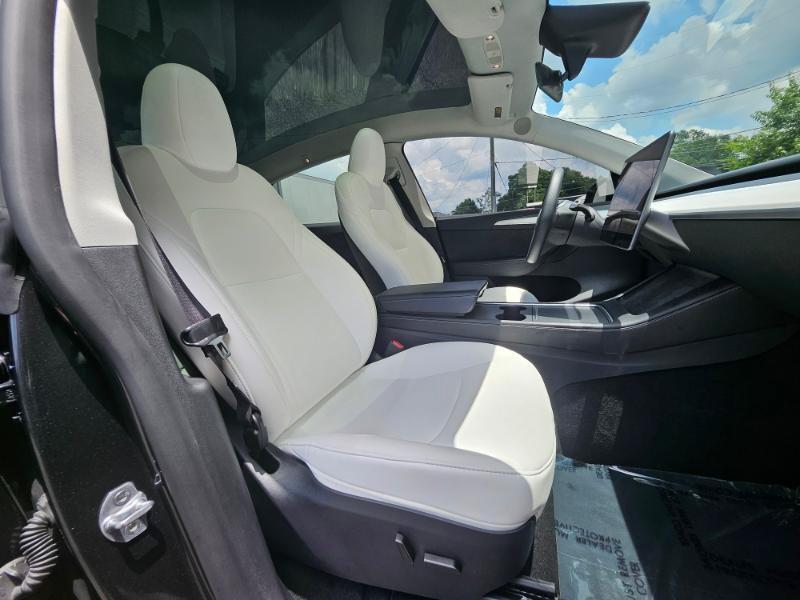 Used 2024 Tesla Model Y Long Range RWD image 57