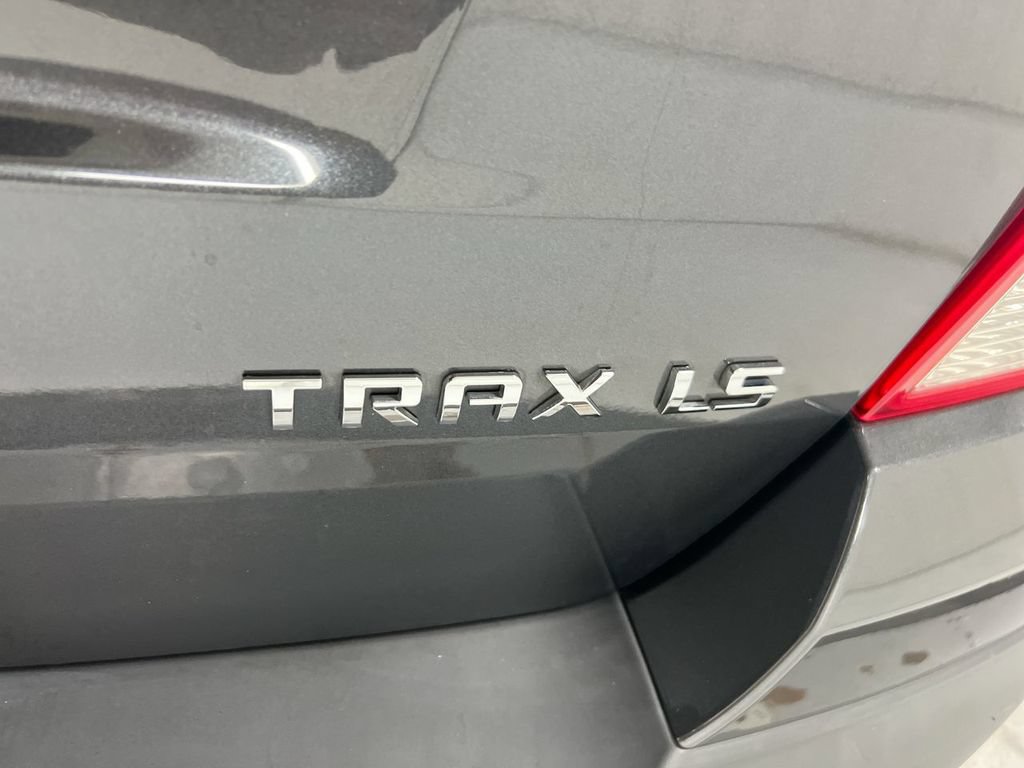 Used 2016 Chevrolet Trax LS FWD image 25