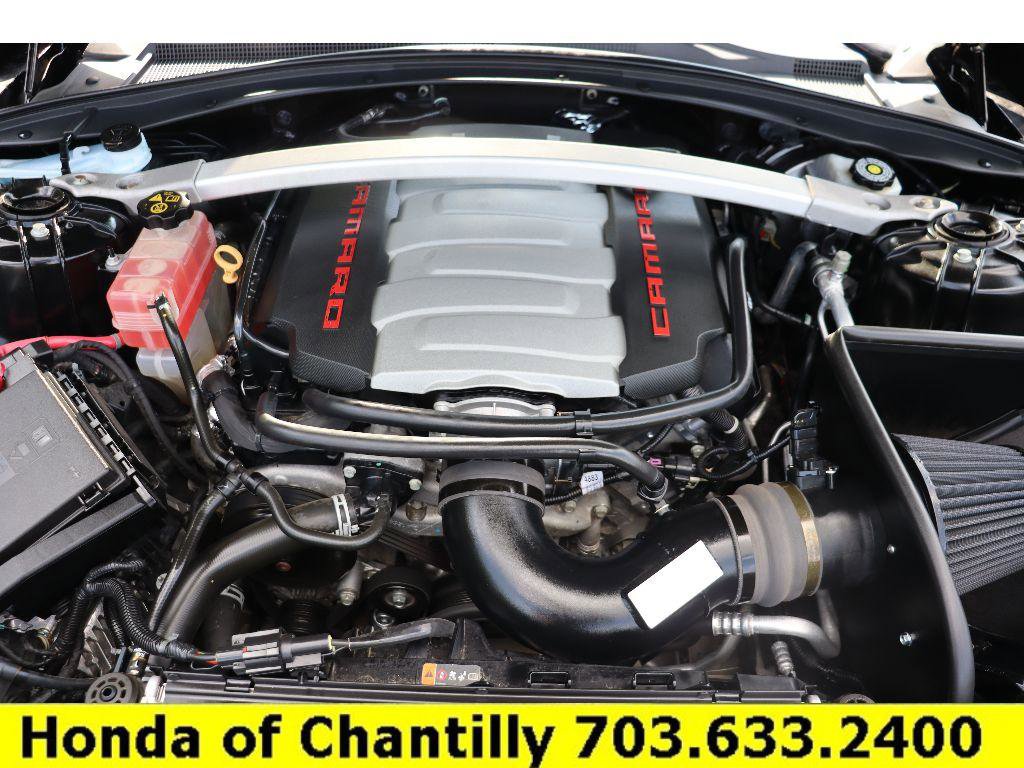Used 2018 Chevrolet Camaro SS image 31