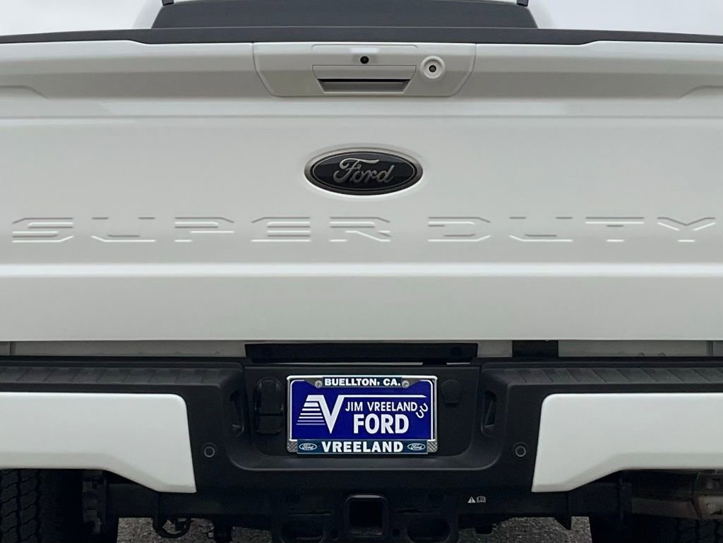 Certified 2025 Ford F350 Lariat w/ Black Appearance Package image 93