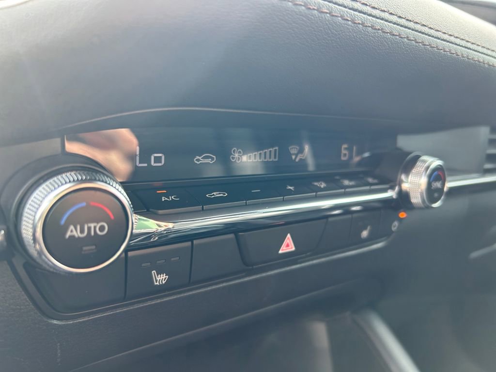 Used 2024 MAZDA MAZDA3 s FWD image 31