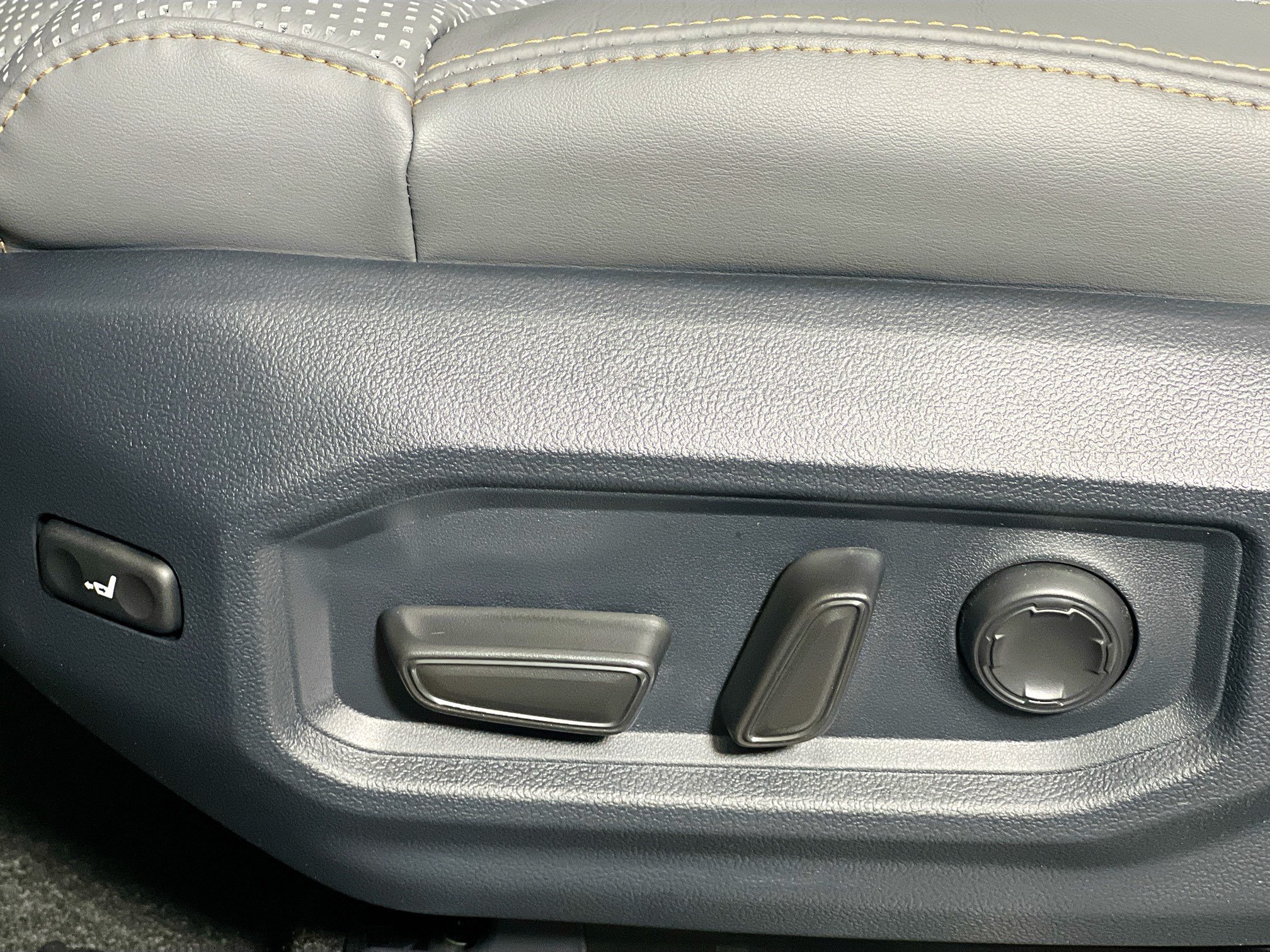 New 2026 Toyota Tundra Capstone AWD/4WD image 15
