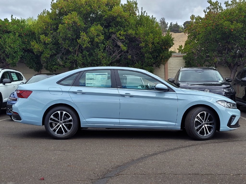 New 2026 Volkswagen Jetta Sport FWD image 3