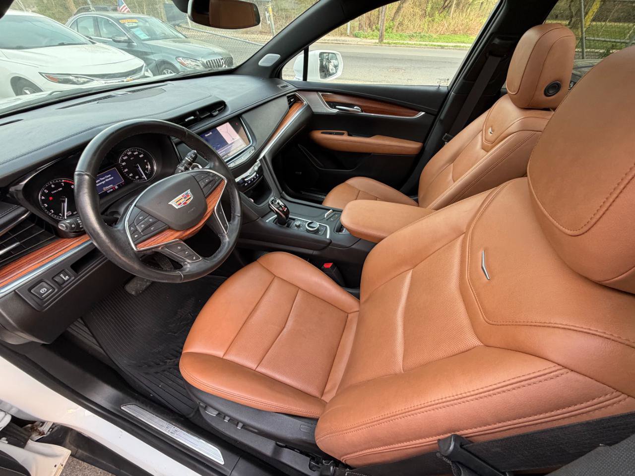 Used 2020 Cadillac XT5 Premium Luxury AWD/4WD image 26