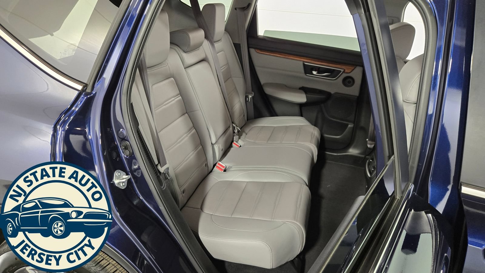 Used 2021 Honda CR-V Touring image 37
