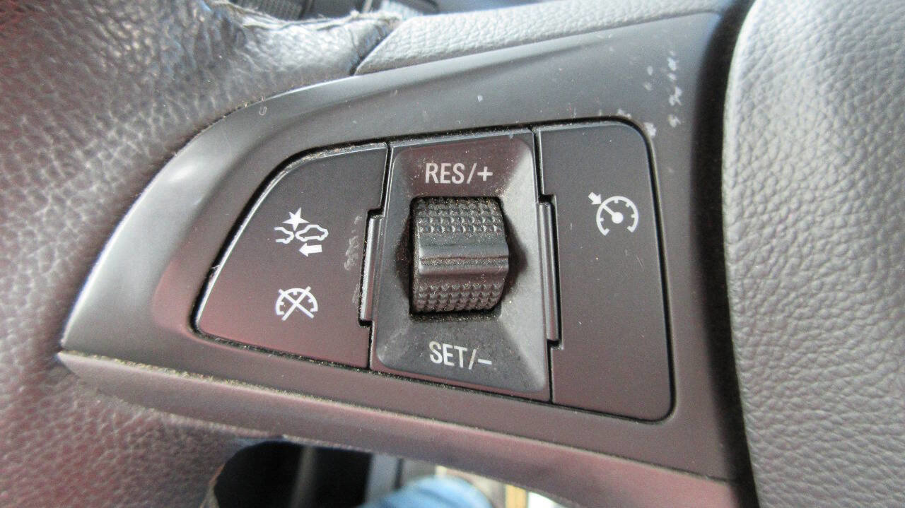 Used 2021 Chevrolet Spark LT w/ Driver Confidence Package image 33