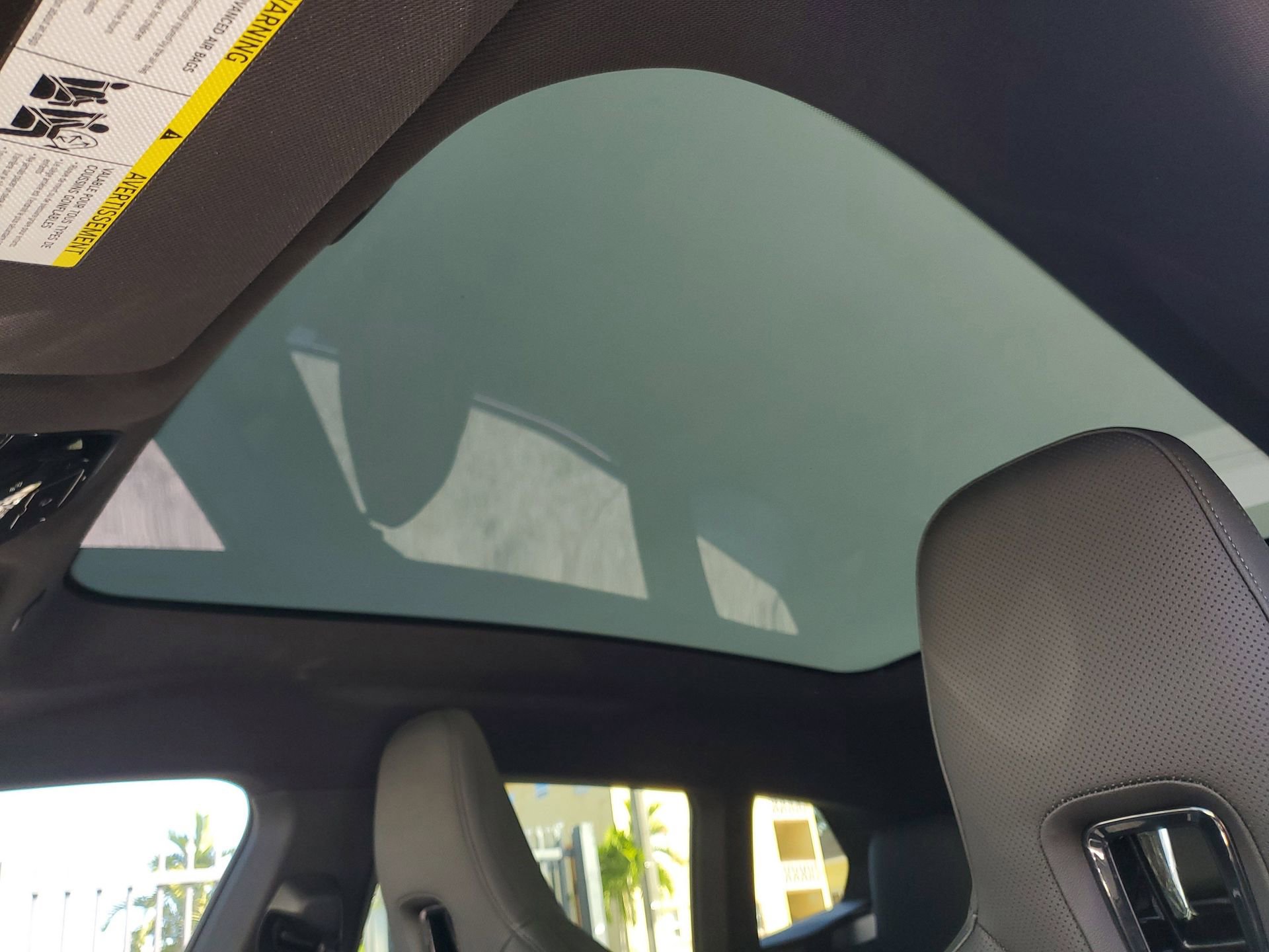 Used 2024 BMW iX xDrive50 w/ Sport Package image 17