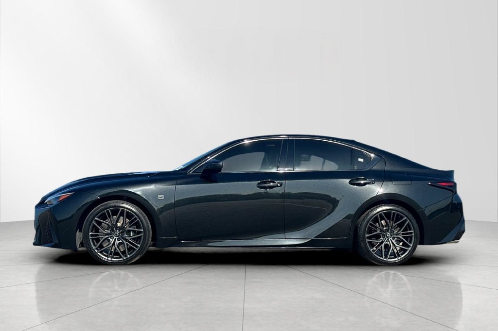 Used 2025 Lexus IS 500 RWD image 3