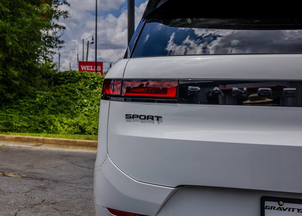 Used 2023 Land Rover Range Rover Sport SE Dynamic AWD/4WD image 26