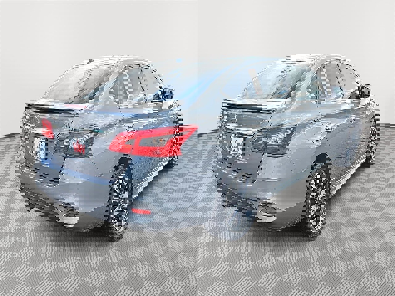 Used 2019 Nissan Sentra SR image 5