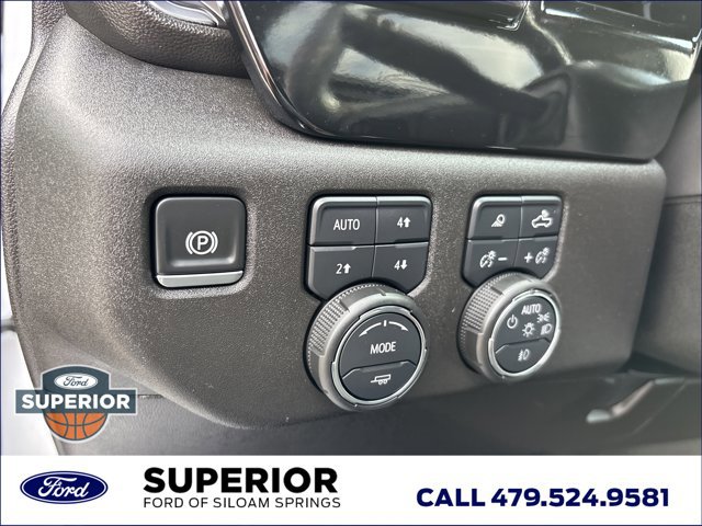 Used 2025 Chevrolet Silverado 3500 LTZ w/ LTZ Convenience Package image 28