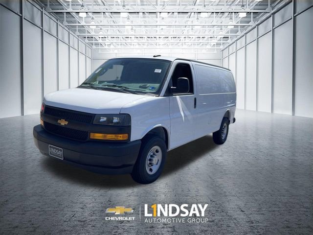 New 2026 Chevrolet Express 2500 w/ Driver Convenience Package RWD image 4