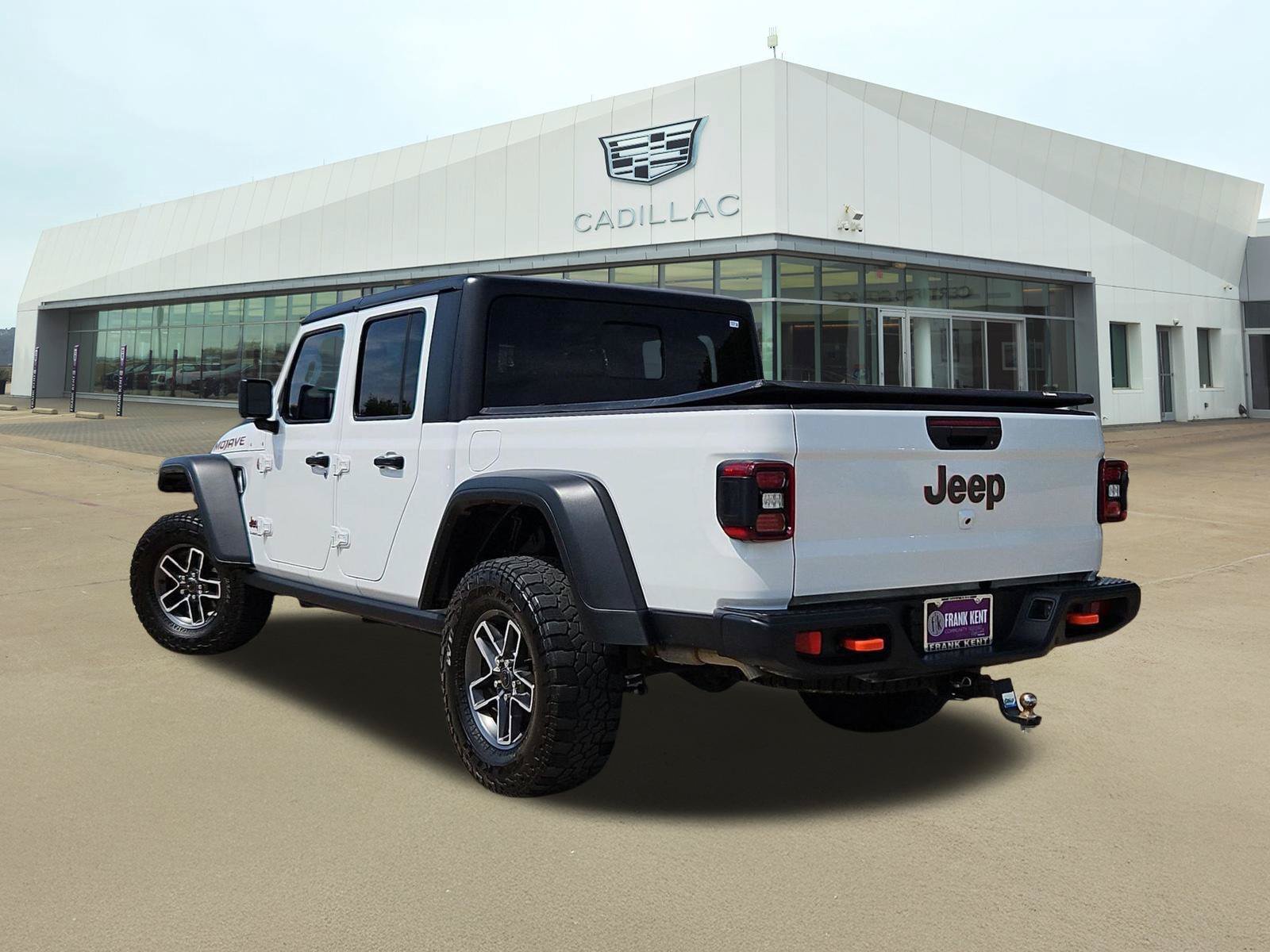 Used 2025 Jeep Gladiator Mojave w/ Safety Group AWD/4WD image 4