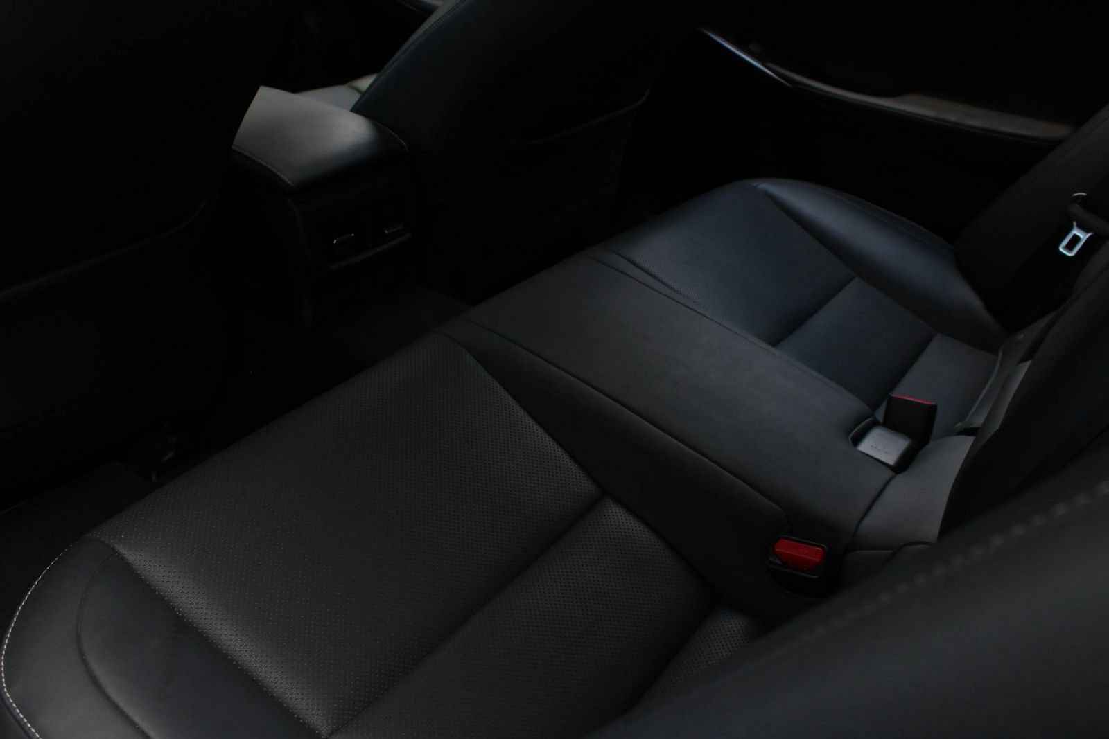 Used 2022 Lexus IS 300 AWD w/ Premium Package image 21