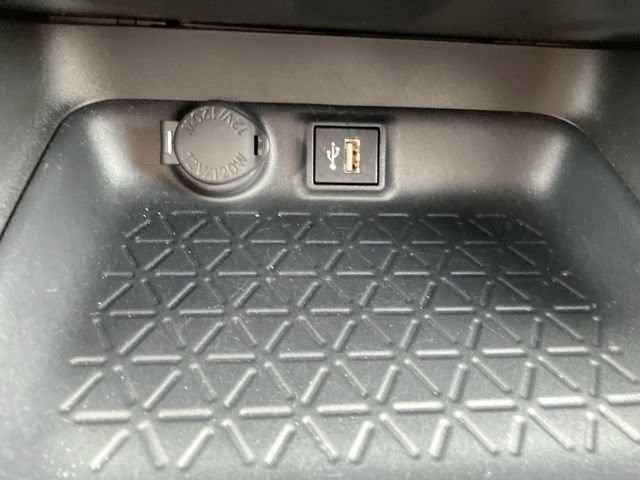 Used 2025 Toyota RAV4 XLE image 24