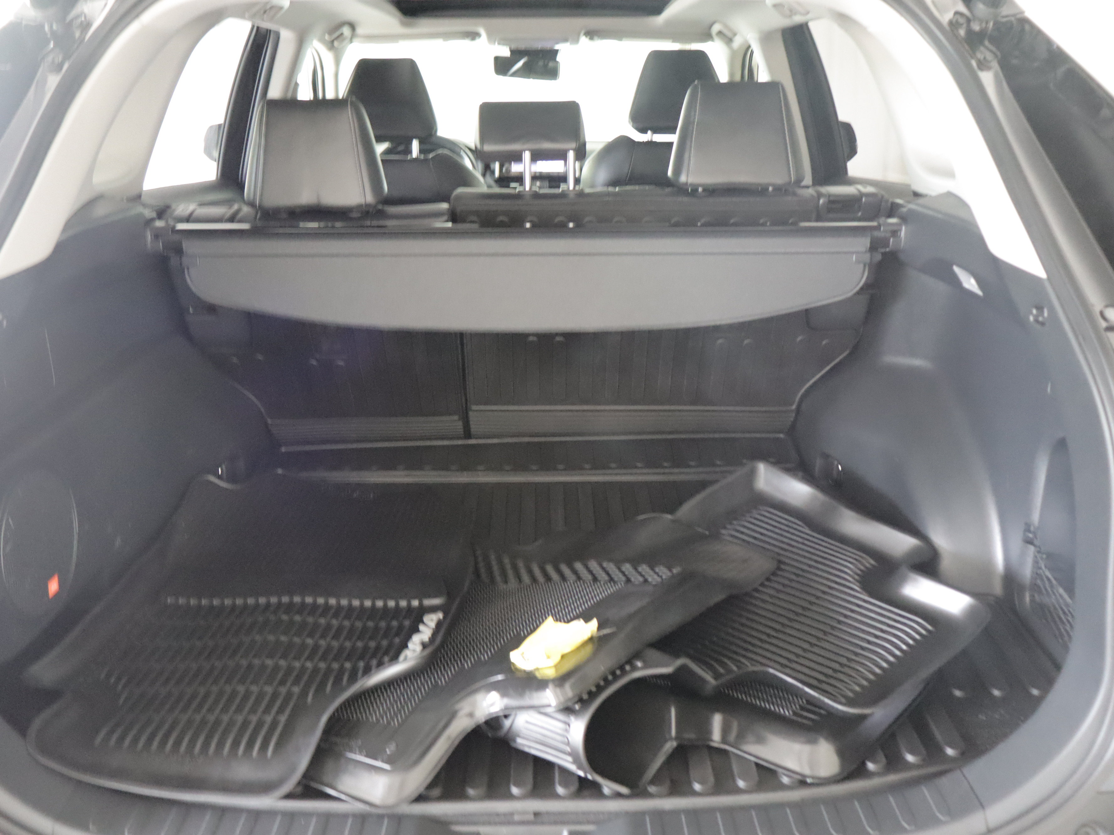 Used 2019 Toyota RAV4 Limited w/ Advanced Technology Package AWD/4WD image 21