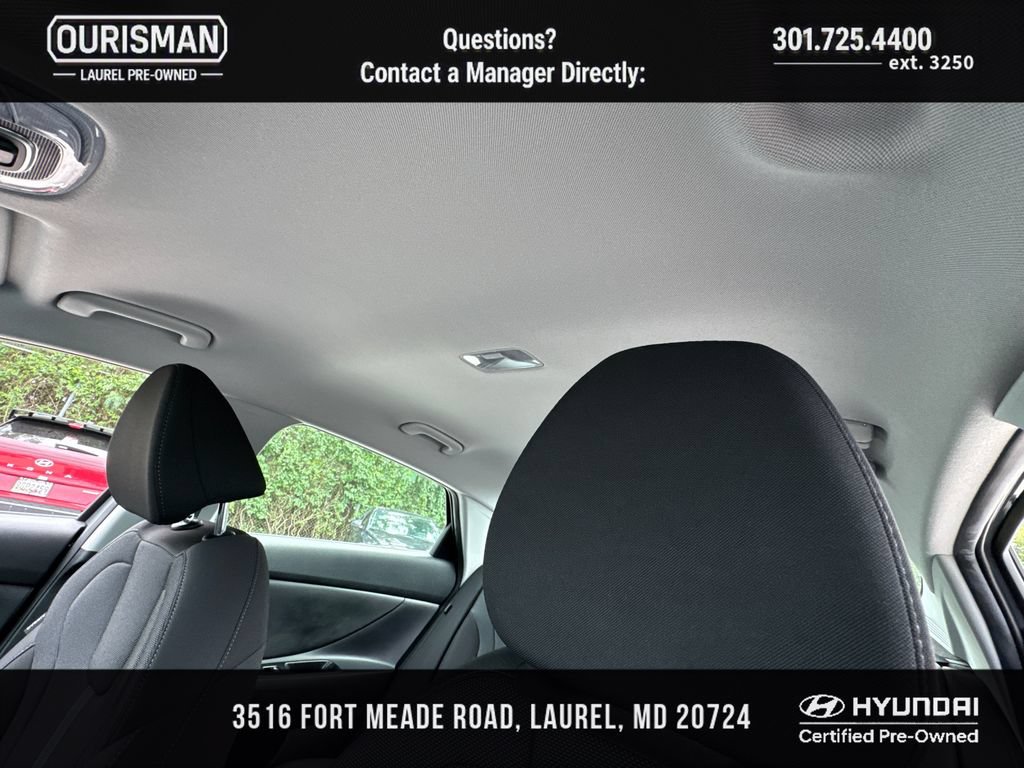 Certified 2026 Hyundai Elantra SE w/ Cargo Package FWD image 17
