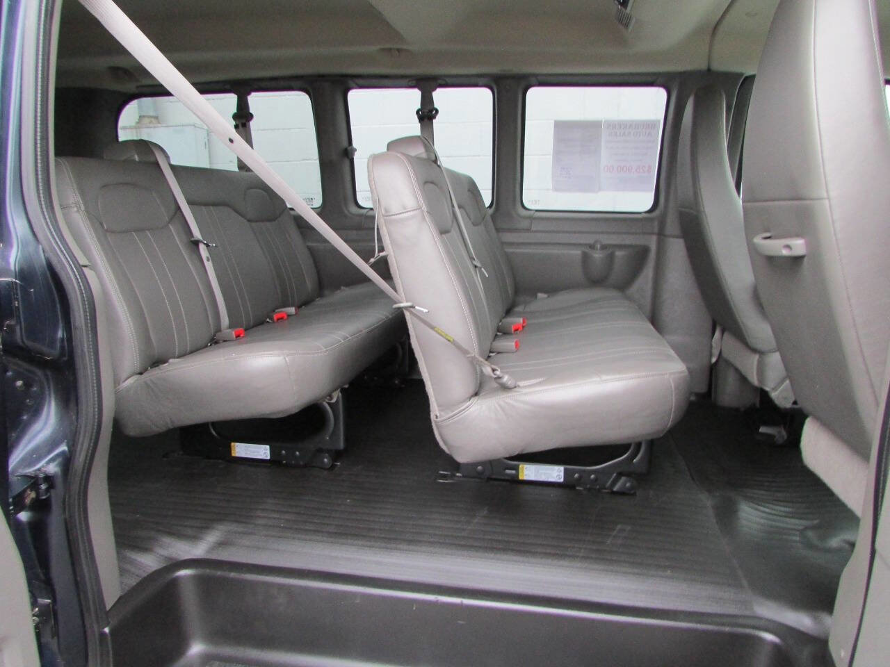 Used 2015 Chevrolet Express 2500 LS image 5
