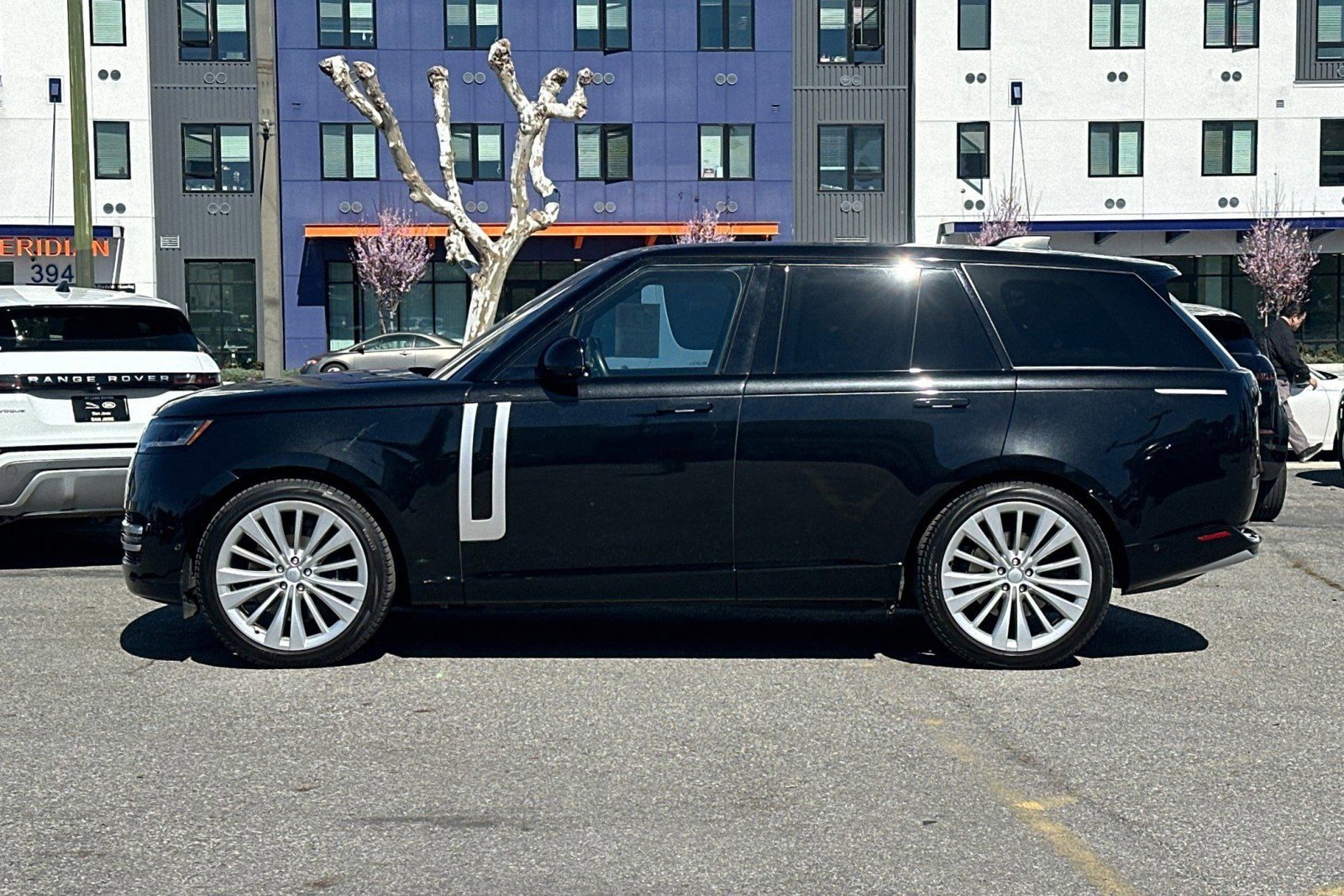 Certified 2023 Land Rover Range Rover First Edition AWD/4WD image 22