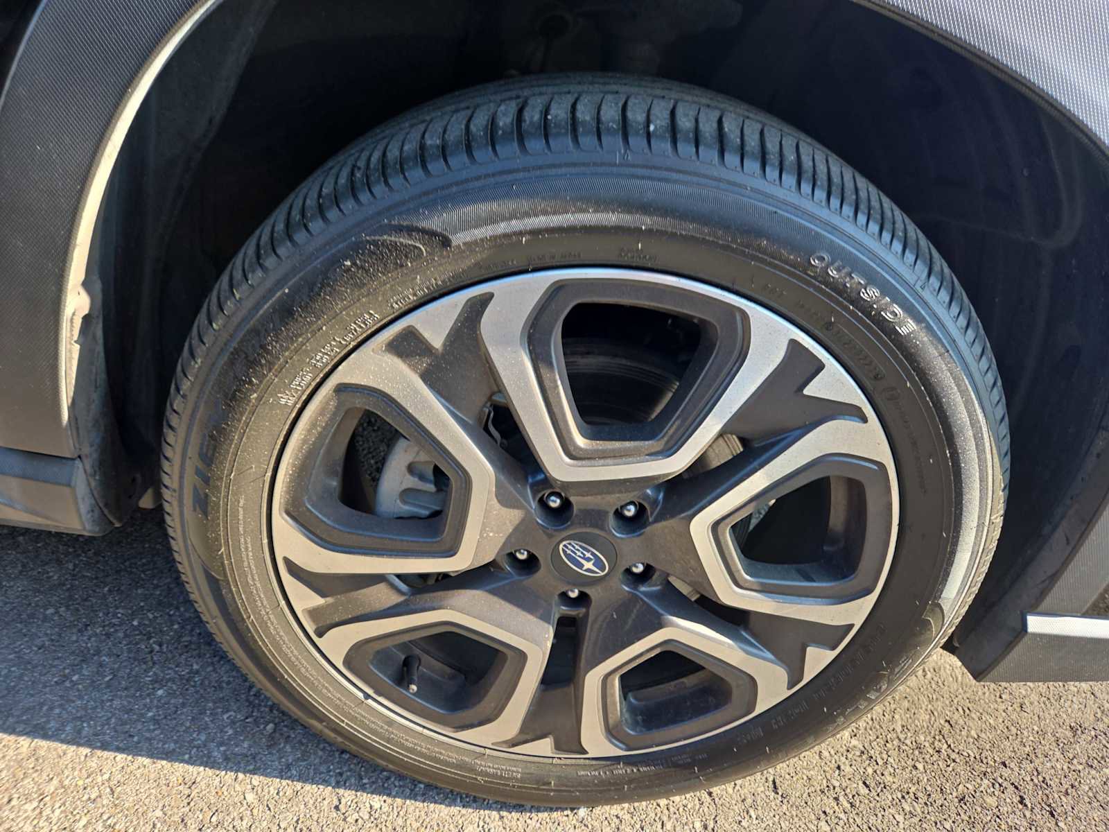 Used 2023 Subaru Ascent Touring image 3