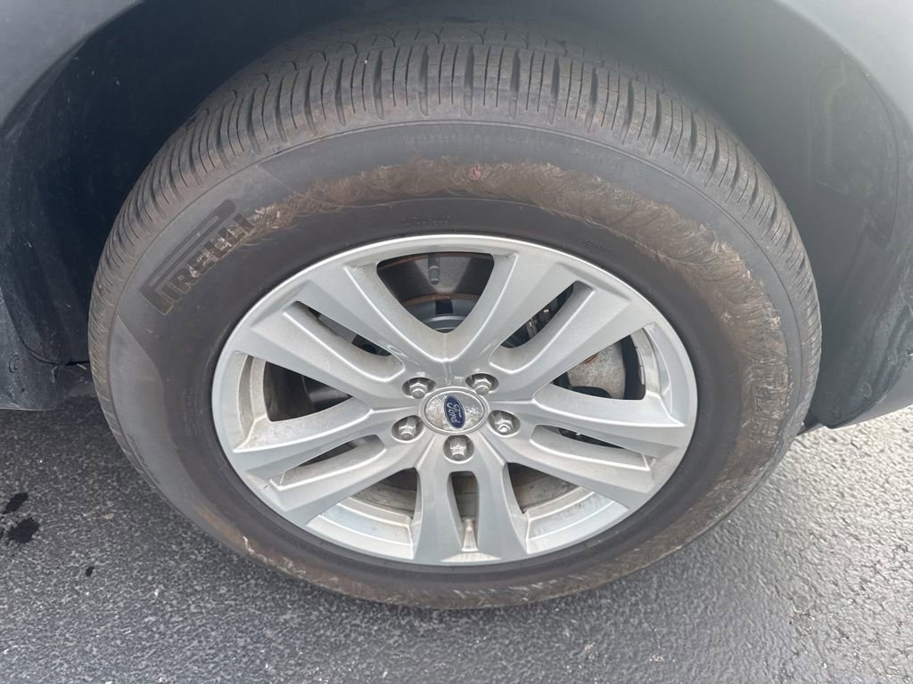 Used 2018 Ford Explorer XLT image 44