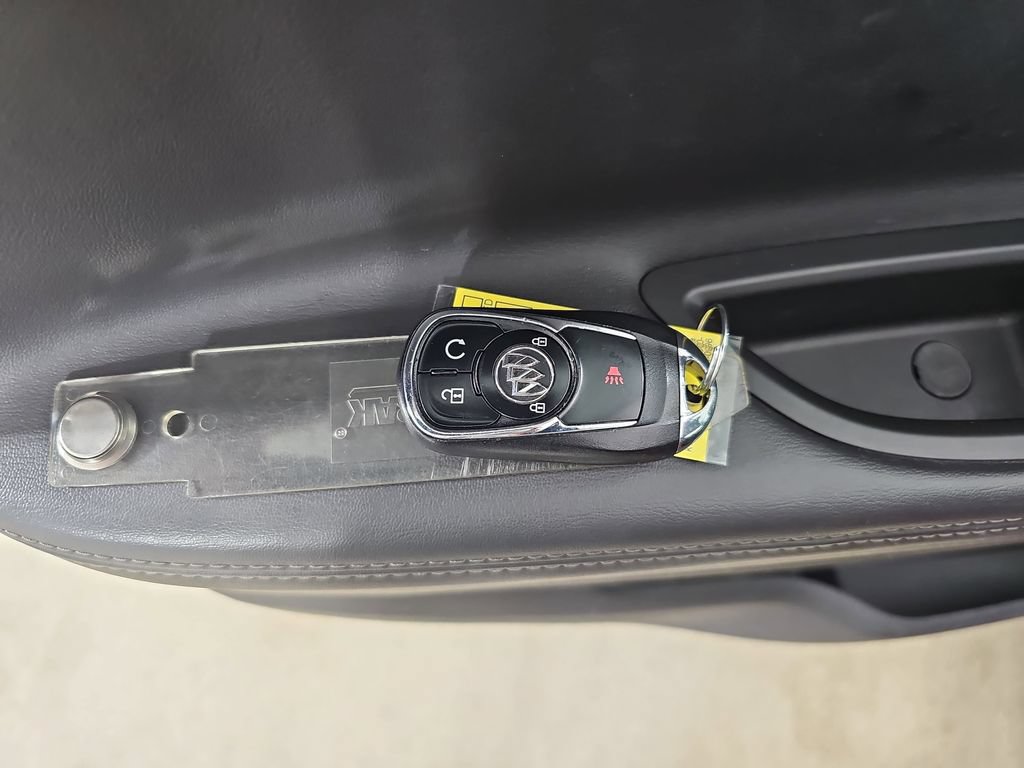 Used 2022 Buick Encore Preferred w/ Safety Package AWD/4WD image 39