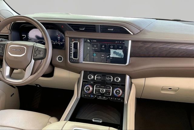 Used 2024 GMC Yukon Denali RWD image 9