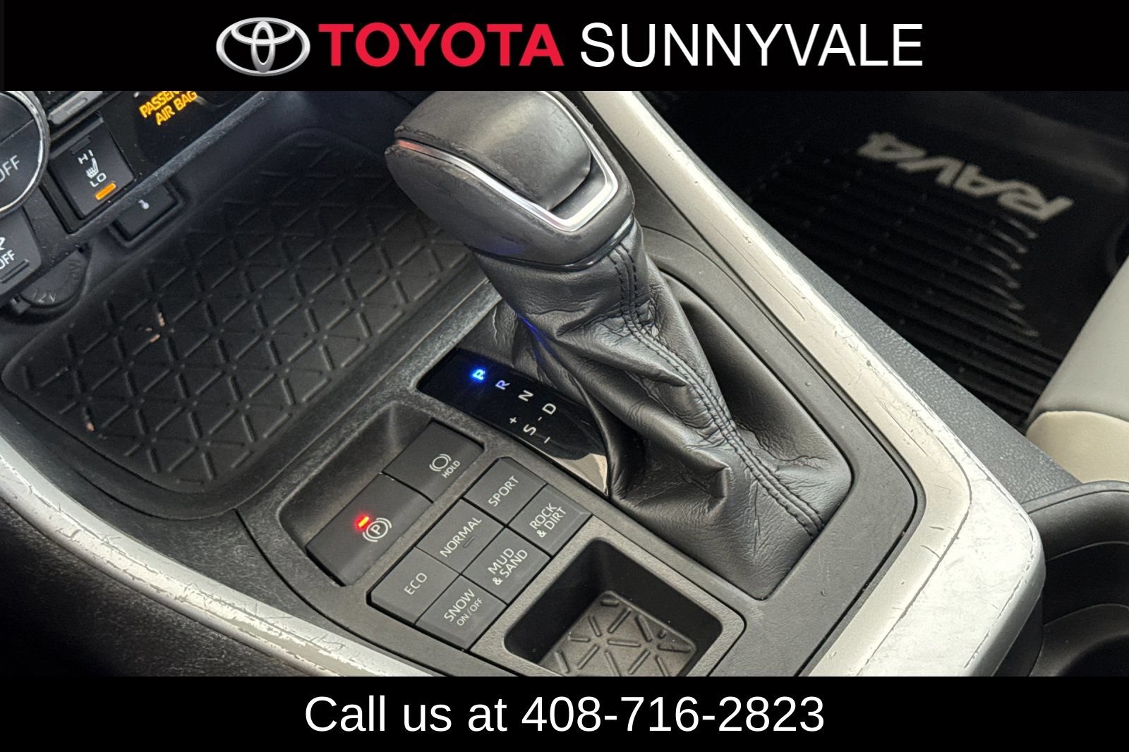Used 2021 Toyota RAV4 XLE Premium AWD/4WD image 25