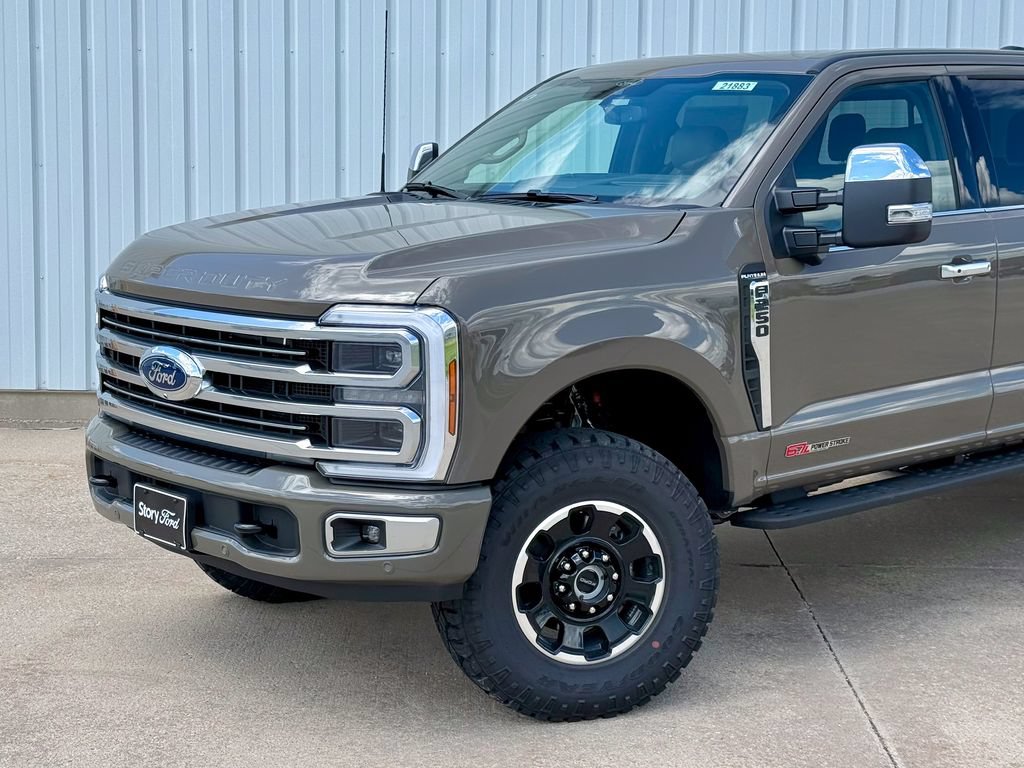 New 2026 Ford F250 Platinum w/ Platinum Plus Package AWD/4WD image 2