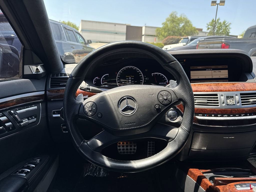 Used 2011 Mercedes-Benz S 63 AMG image 14