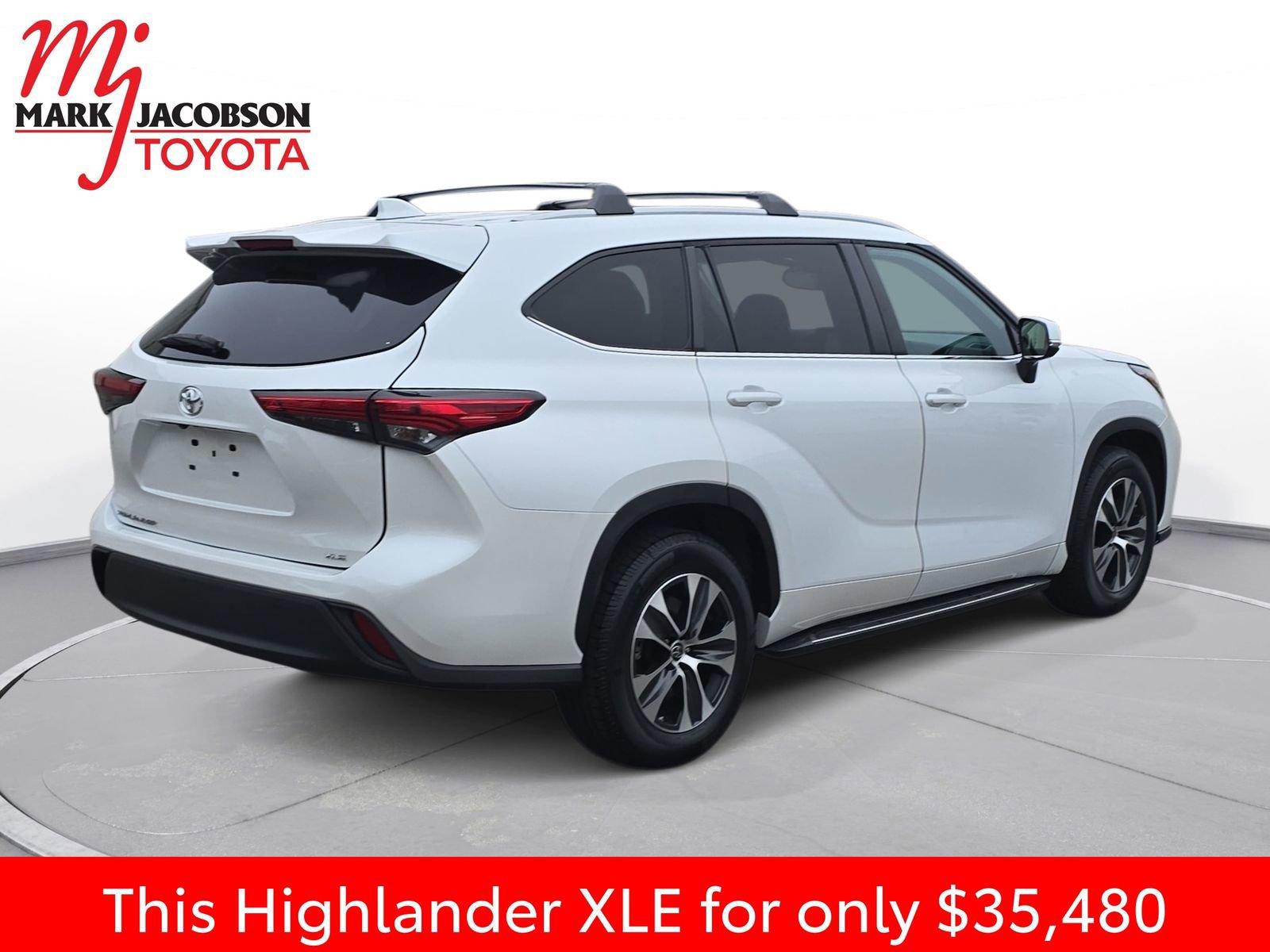 Used 2023 Toyota Highlander XLE image 9