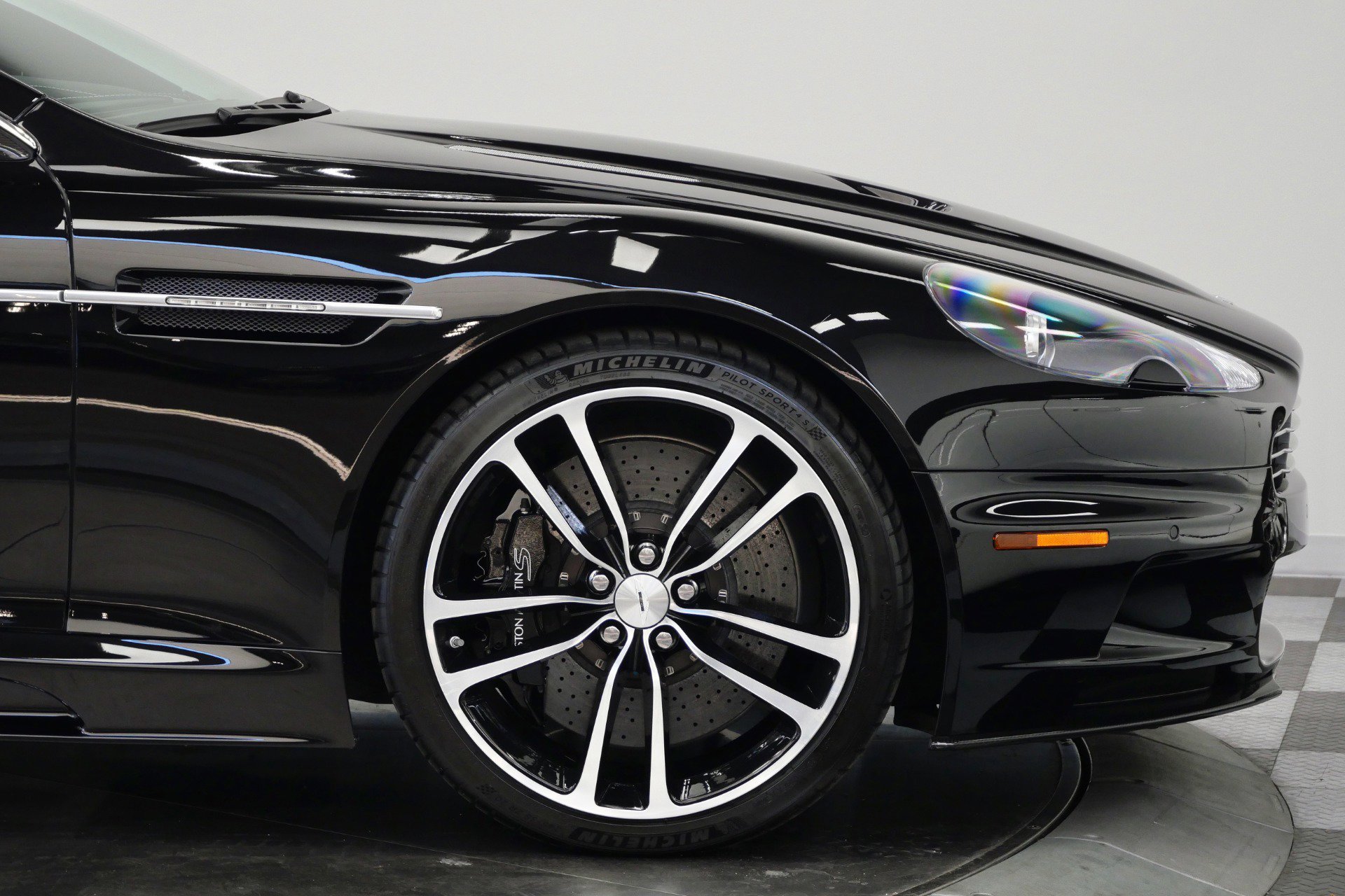 Used 2012 Aston Martin DBS Carbon Black RWD image 72