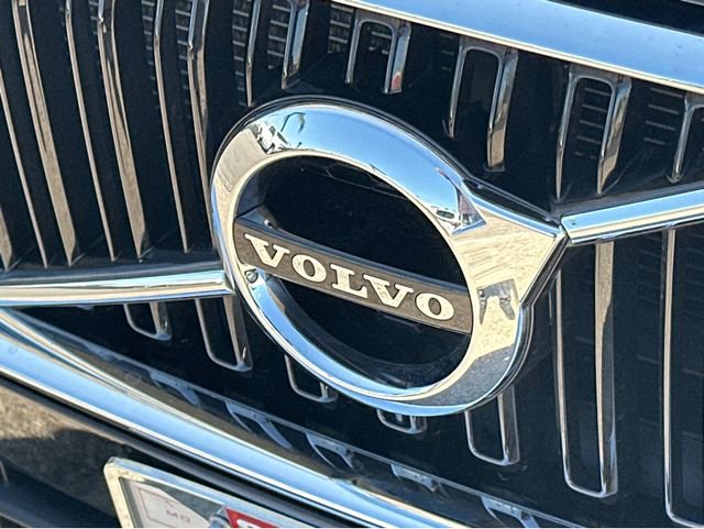 Used 2020 Volvo XC60 T5 Momentum w/ Protection Package Premier FWD image 36