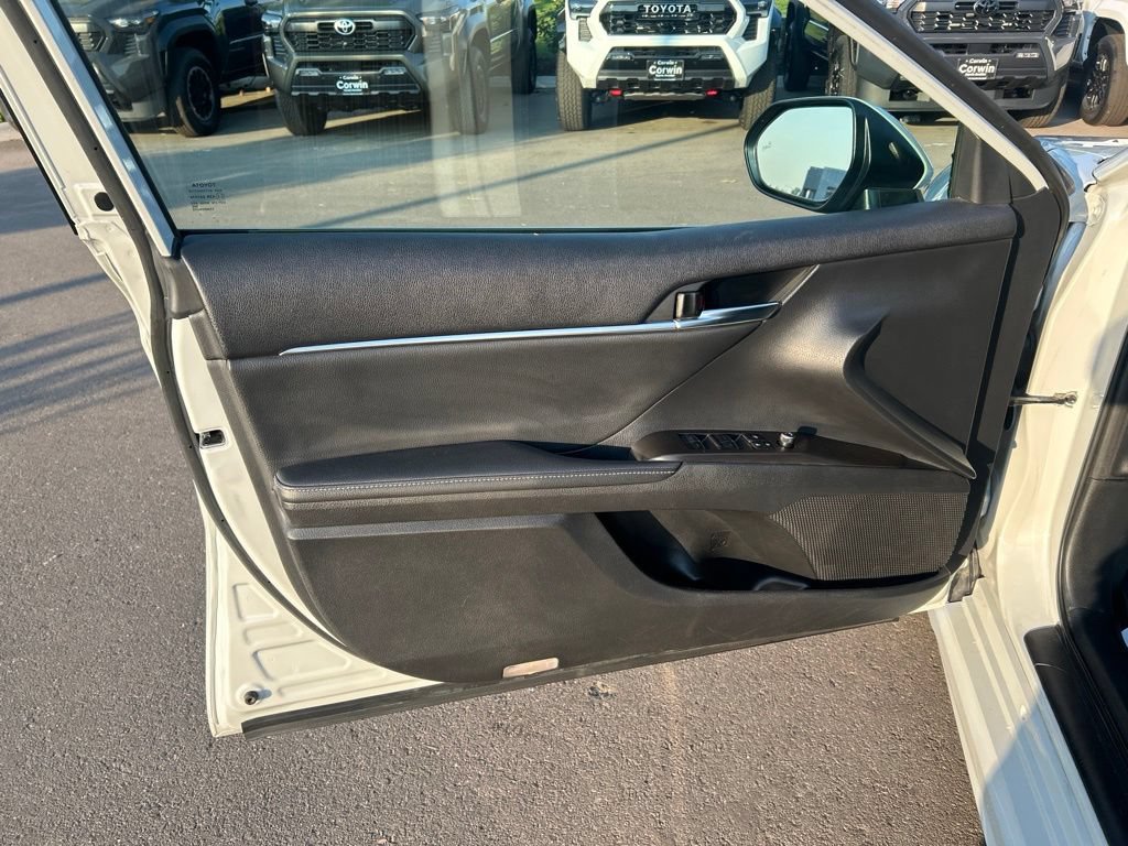 Used 2024 Toyota Camry XSE FWD image 21
