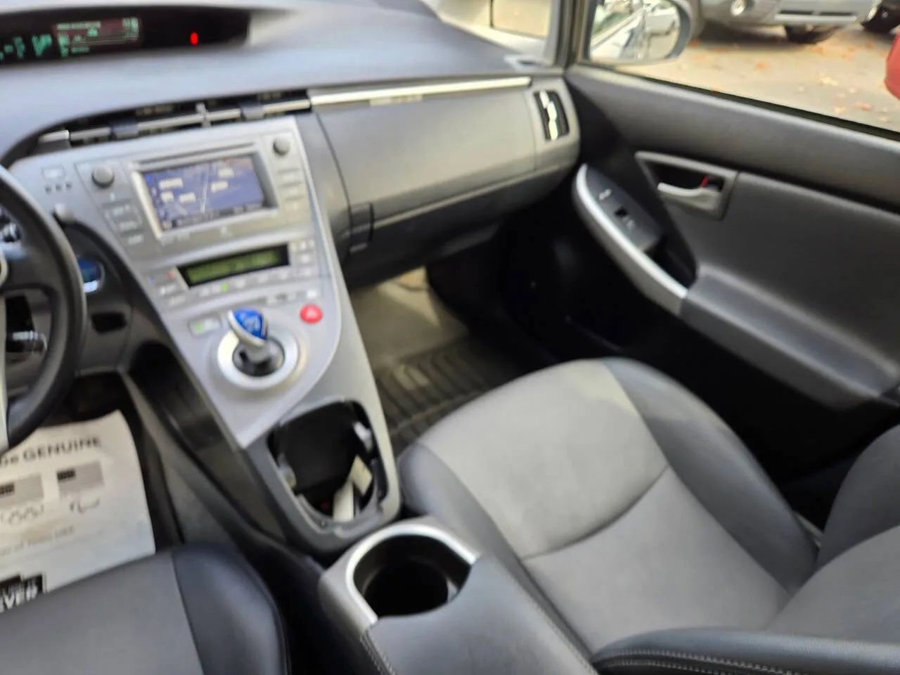 Used 2014 Toyota Prius Three w/ Solar Roof Package image 25