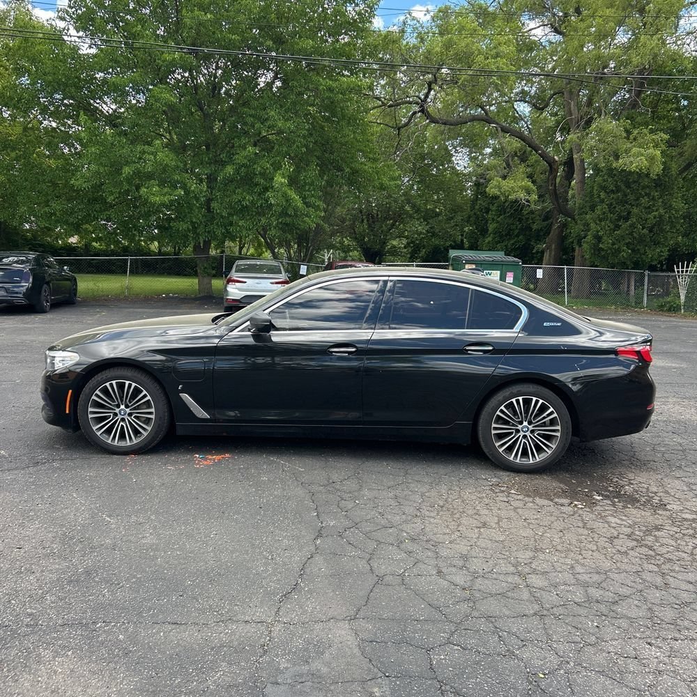 Used 2018 BMW 530e xDrive AWD/4WD image 5