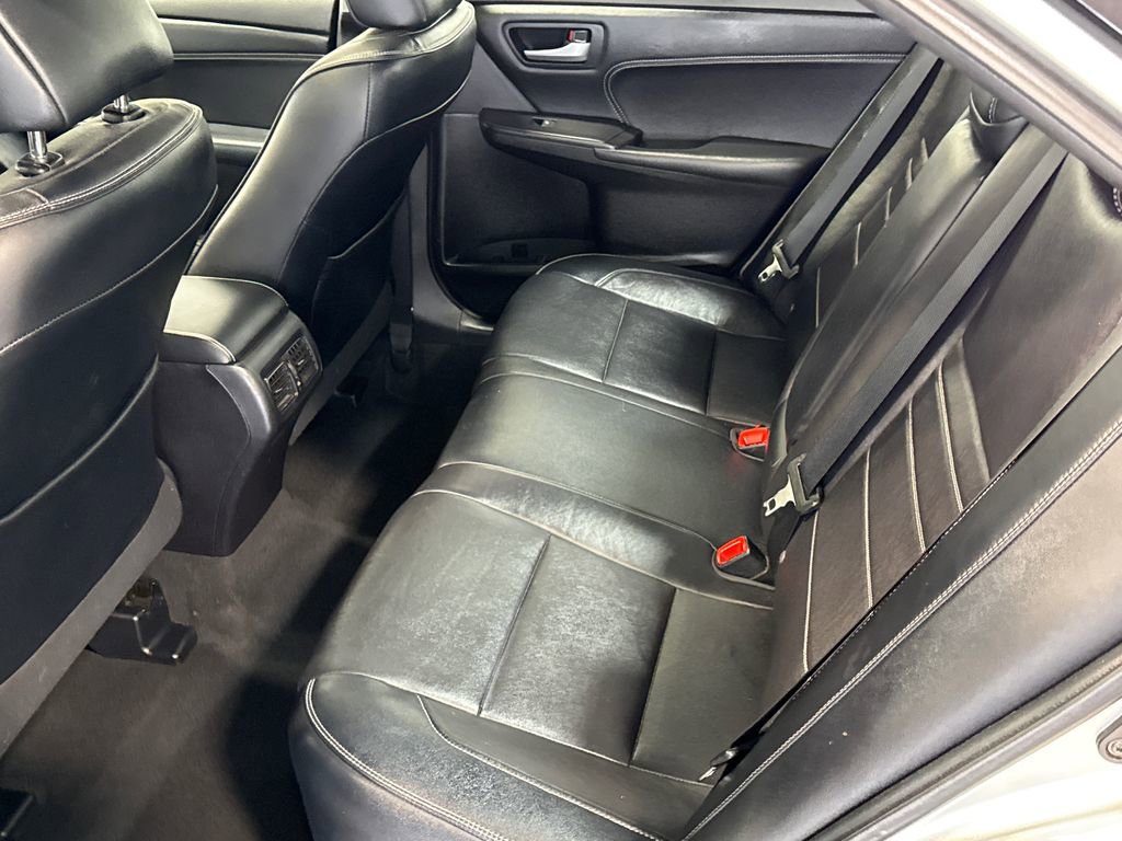 Used 2015 Toyota Camry XLE image 8