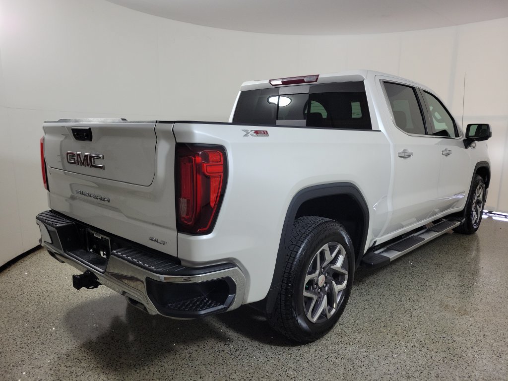 Used 2023 GMC Sierra 1500 SLT w/ SLT Premium Package AWD/4WD image 4