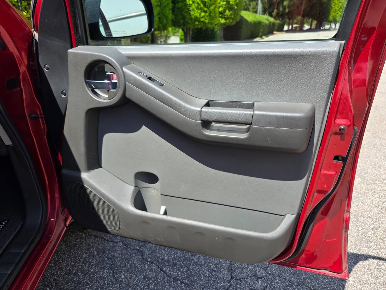 Used 2014 Nissan Xterra S AWD/4WD image 26